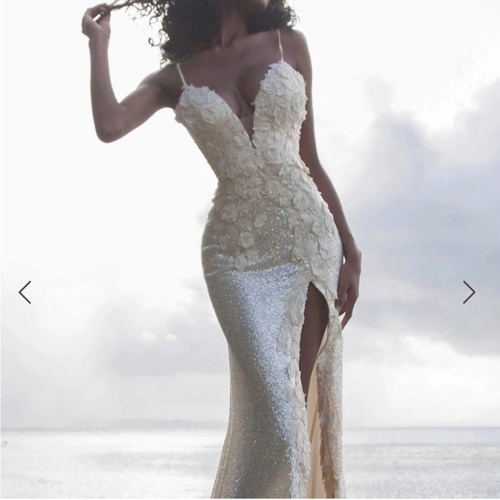 White sequined Jovani prom dress only wore once for red Carpet.